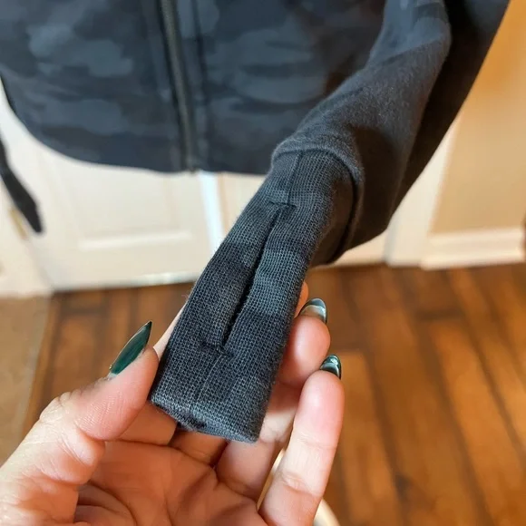 Lululemon Scuba Hoodie Light Cotton Fleece Heritage 365 Camo Deep Coal Multi 8 - Picture 10 of 12